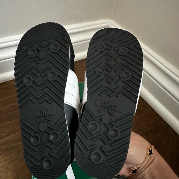 Toddler PUMA black sneakers - Picture 4 of 6